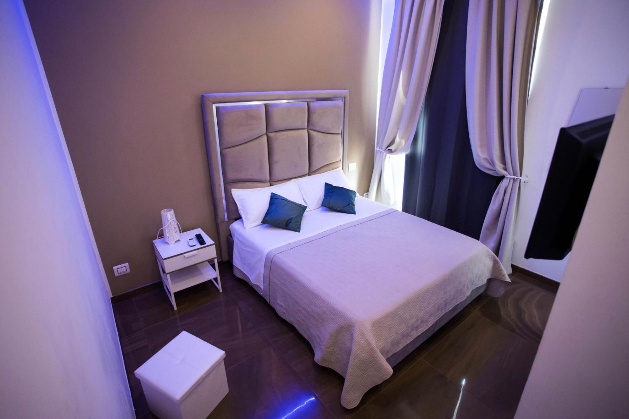 Palazzo 15 Napoli Bed & Breakfast Bagian luar foto
