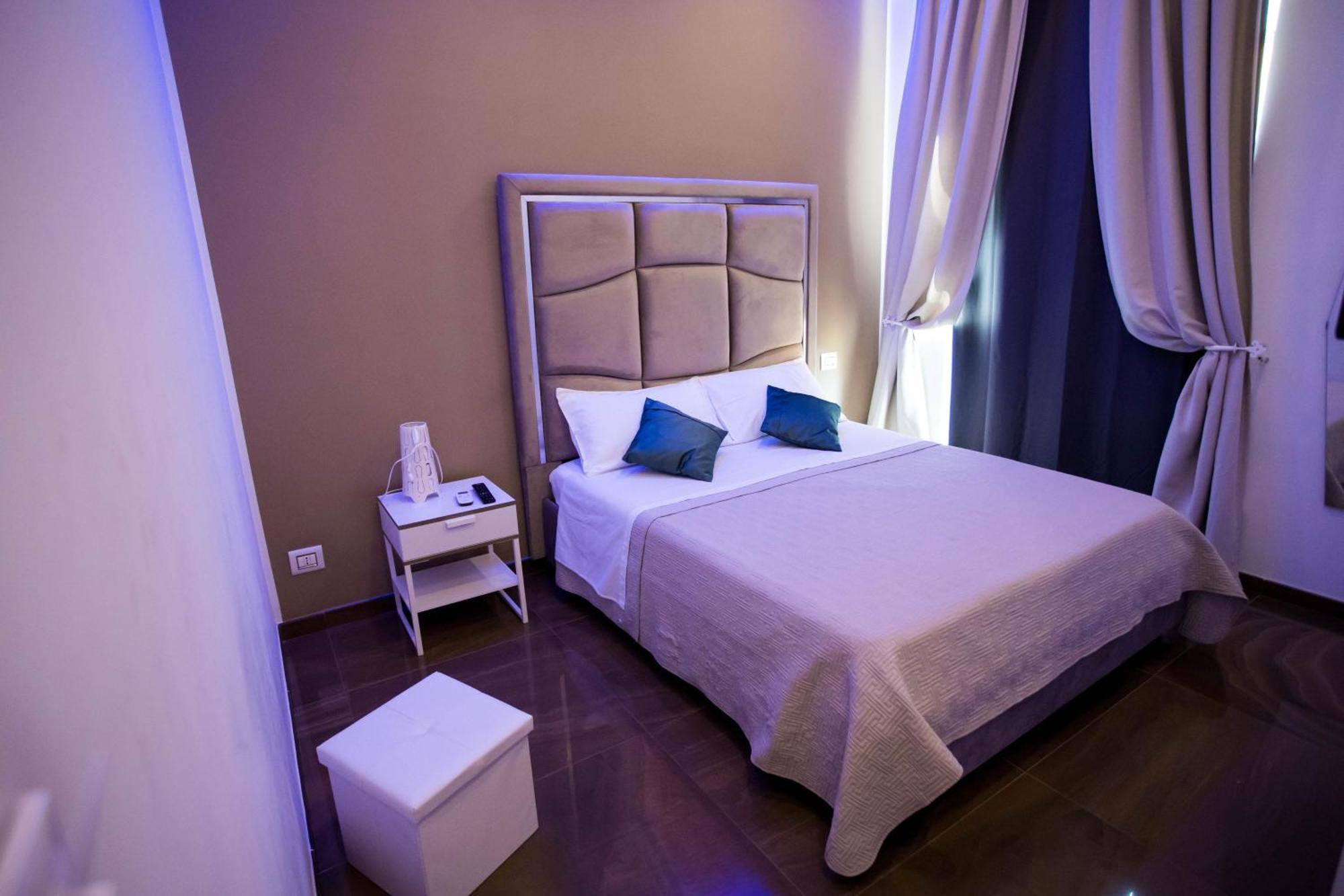 Palazzo 15 Napoli Bed & Breakfast Bagian luar foto
