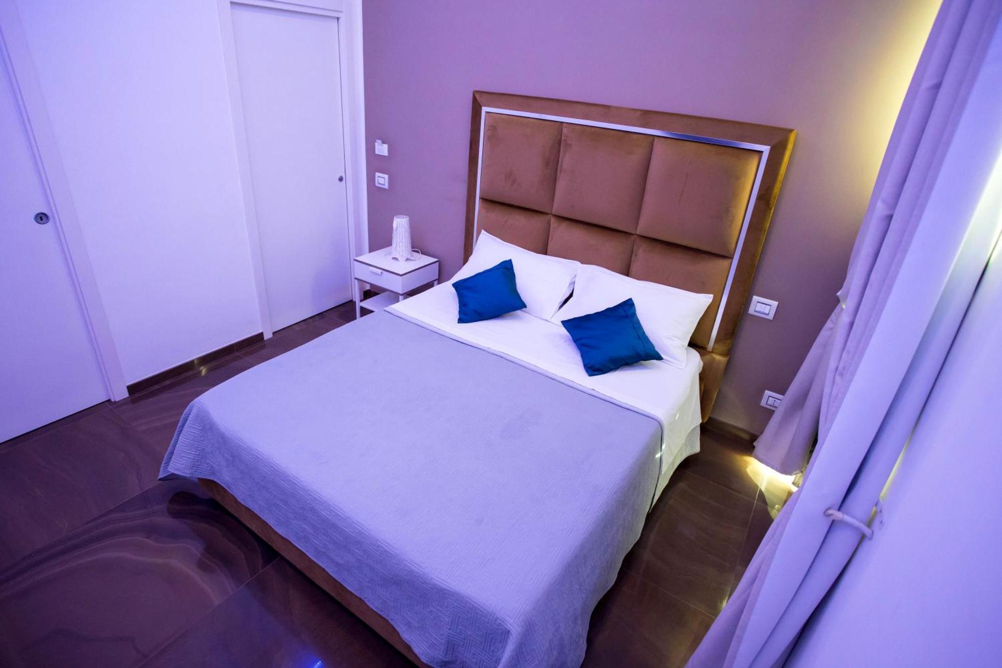 Palazzo 15 Napoli Bed & Breakfast Bagian luar foto