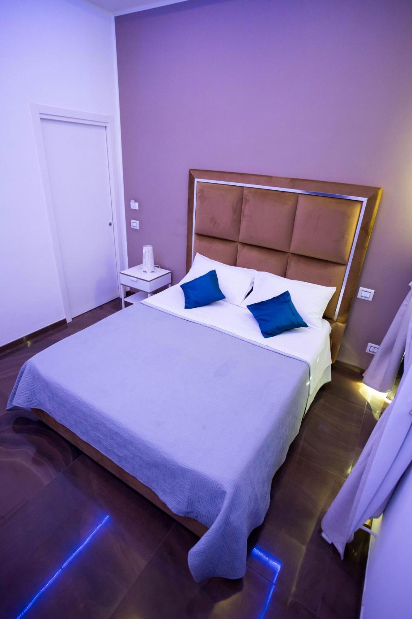 Palazzo 15 Napoli Bed & Breakfast Bagian luar foto