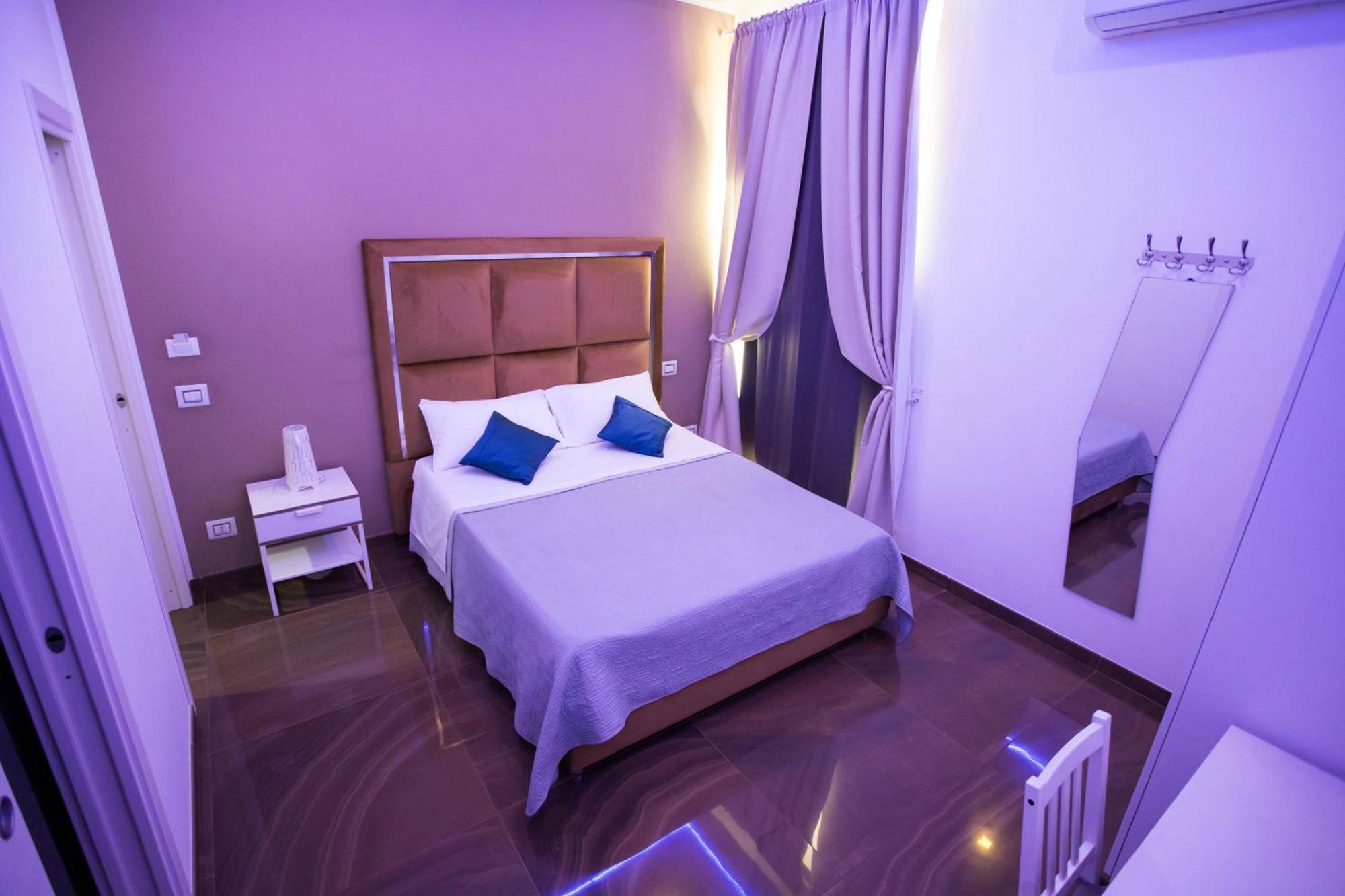 Palazzo 15 Napoli Bed & Breakfast Bagian luar foto